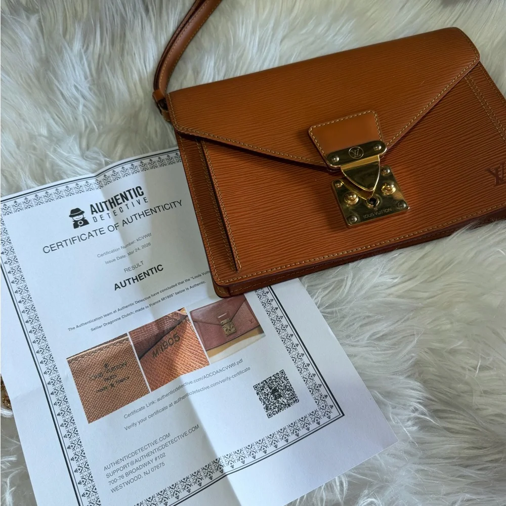 Louis Vuitton Epic‎ Seller Dragonne Clutch